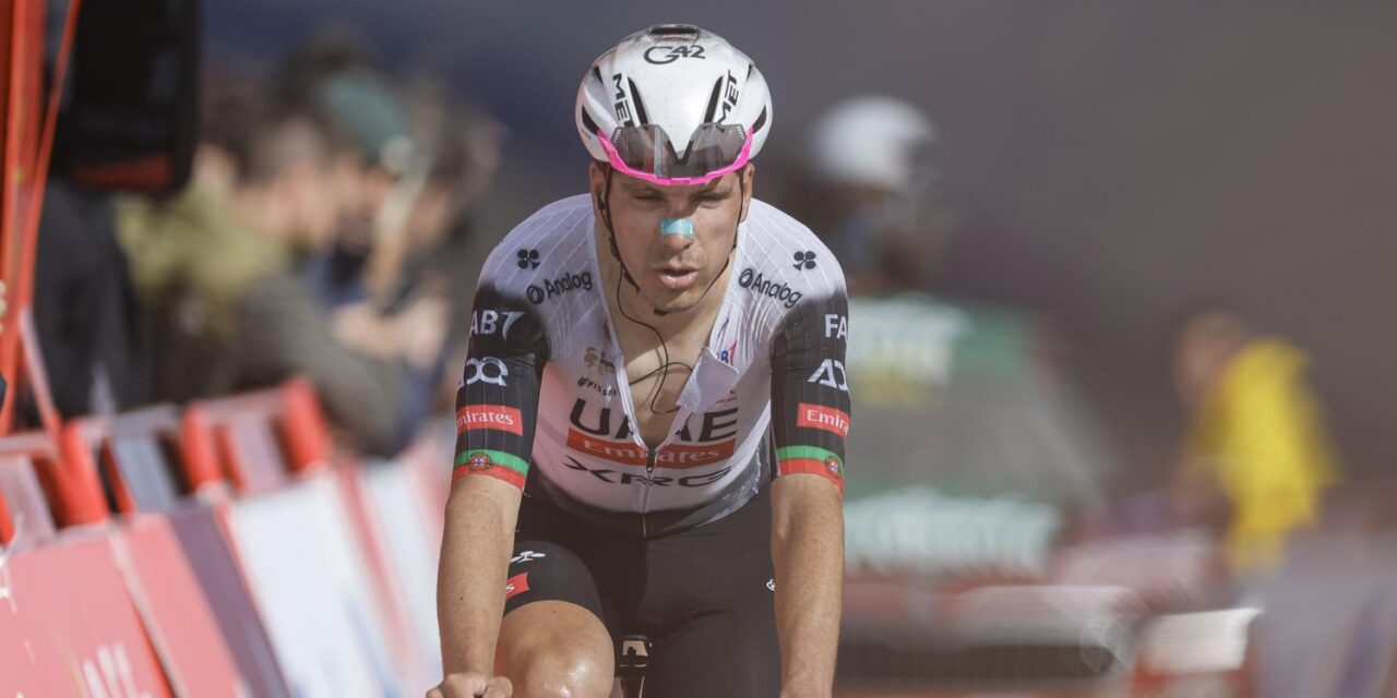 Joao Almeida kijkt uit naar tijdritduel met Jonas Vingegaard: Aan elkaar gewaagd