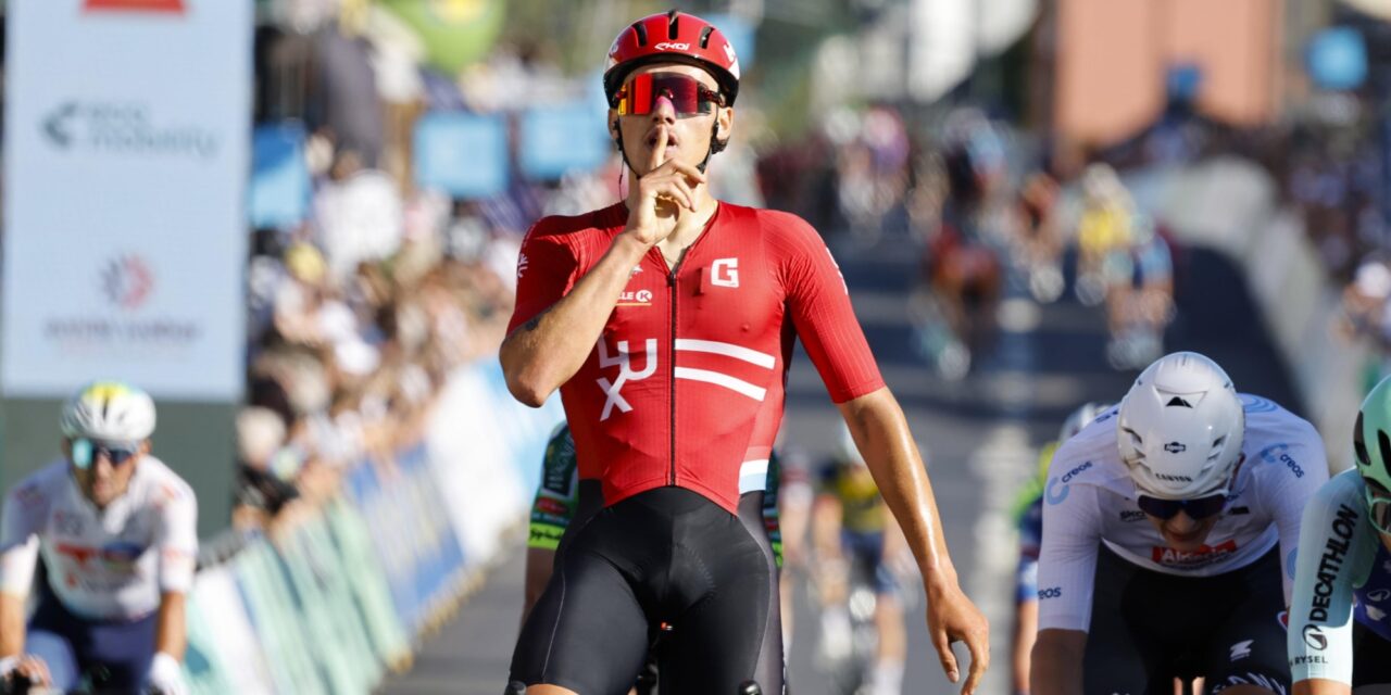 Marijn van den Berg moet na lange sprint hoofd buigen voor Lotto-talent in Ronde van Luxemburg