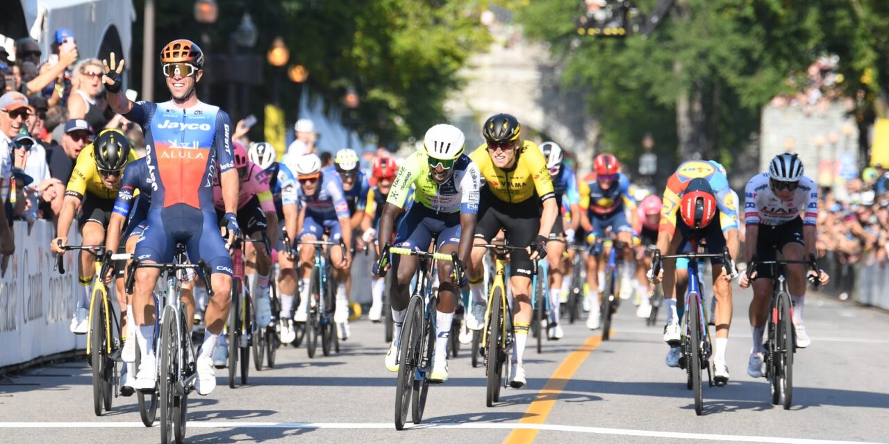 Flinke vertraging voor groot deel peloton op weg naar Canadees tweeluik