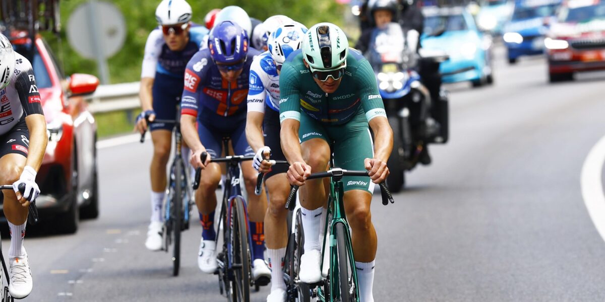 Vuelta 2025: Liveblog etappe 15 – Vine steviger in bergtrui, grote vlucht probeert weg te komen