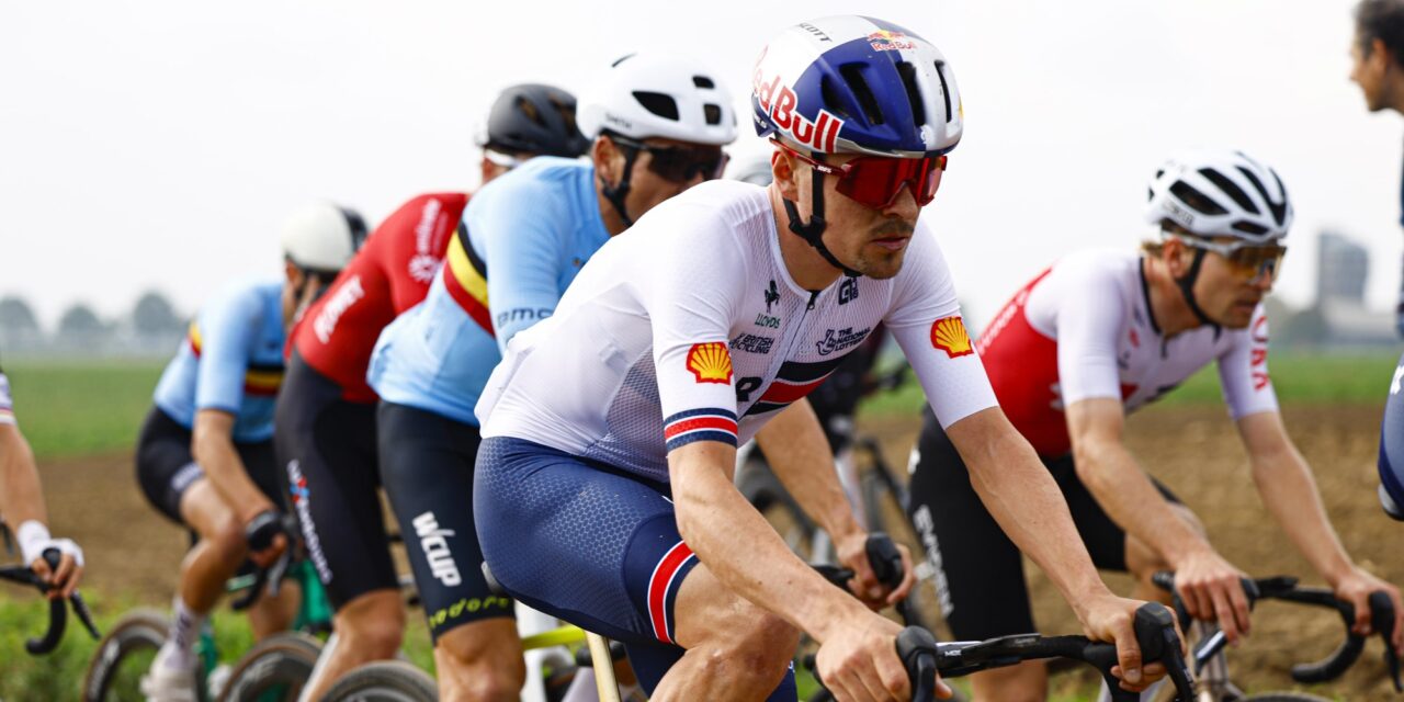 Tom Pidcock vloog met privéjet naar WK Gravel: “Lichaam heeft niet kunnen ontspannen”