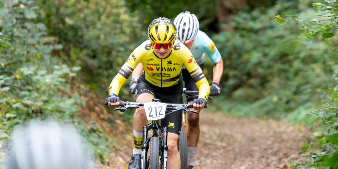 Sophie von Berswordt en Tim Smeenge snellen naar Nederlandse titels MTB marathon