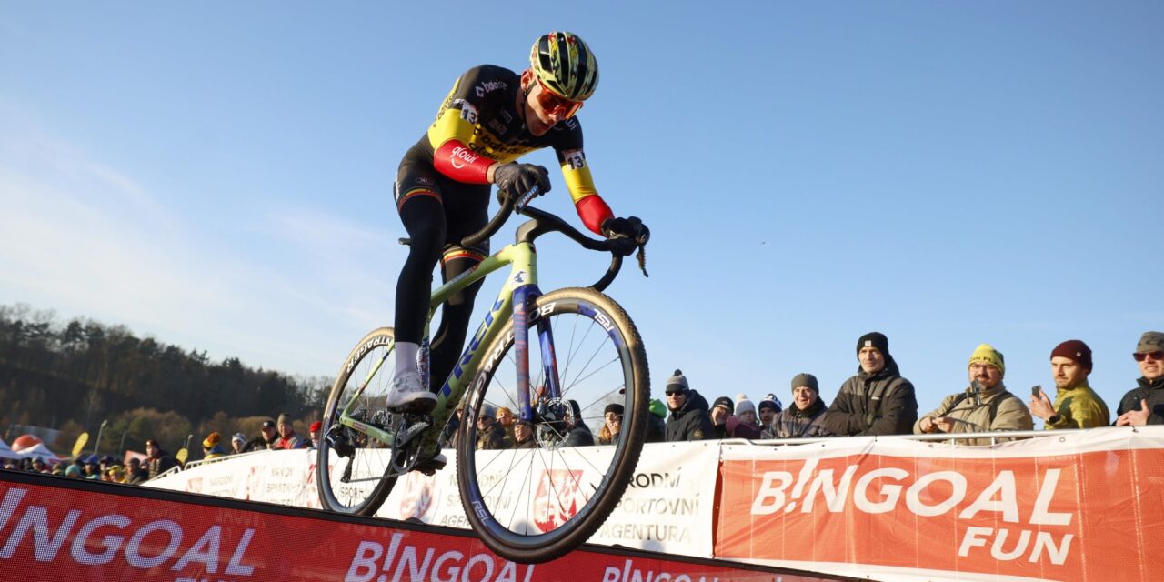 Thibau Nys voert Belgische selectie aan voor Wereldbeker Flamanville