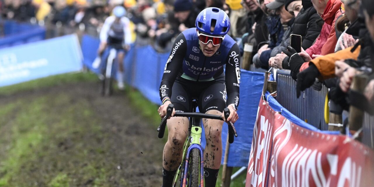 Lucinda Brand van start tot finish de beste in X2O Trofee Hamme: 50ste podiumplaats op rij