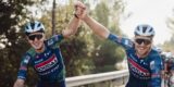Wielertenues 2026: Soudal Quick-Step kiest voor groene accenten en een ster op blauw shirt