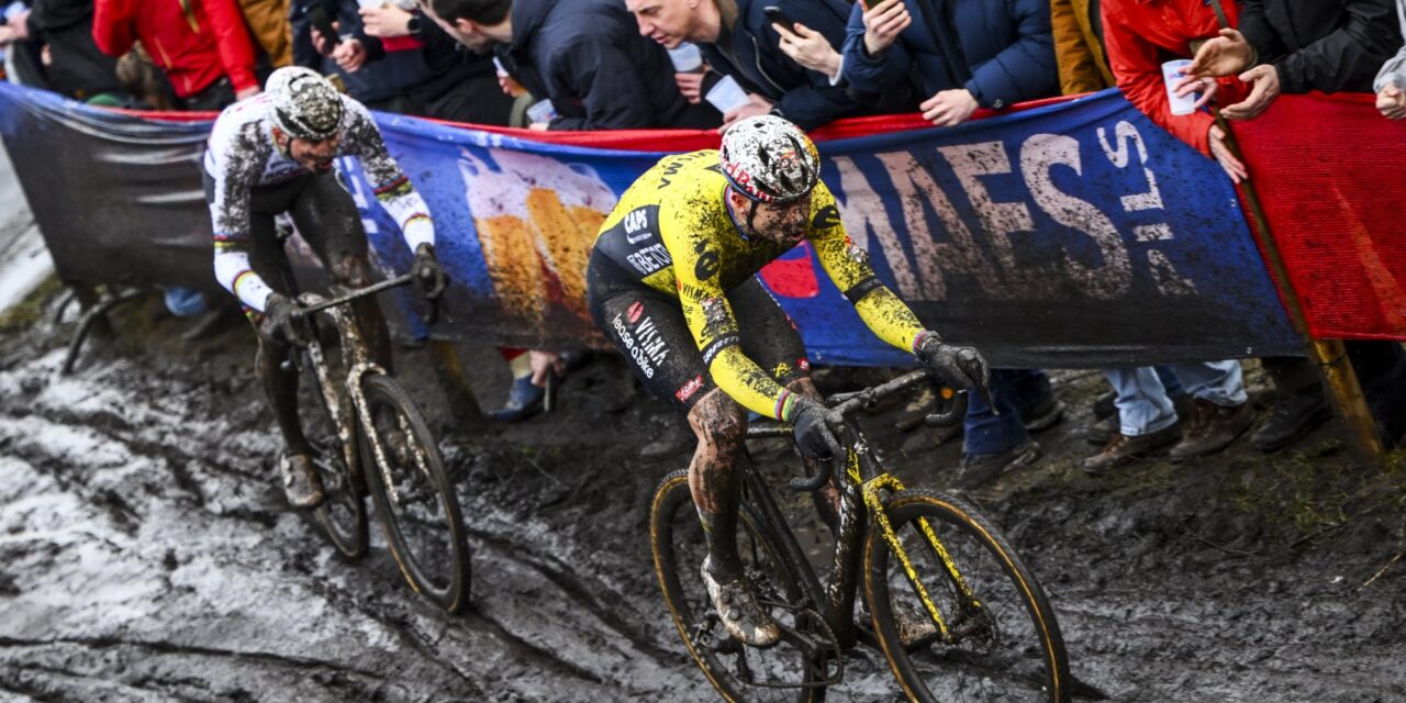 “Hij ligt echt niet te daveren in zijn bed”: Herygers en Vervecken wikken duel Van Aert-Van der Poel