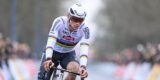 Mathieu van der Poel komt stijlvol in Lamborghini aan in Gavere: “Het zal anders worden dan gewoon”