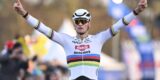 Mathieu van der Poel imponeert ook in het zand van Hofstade, sterke Wout van Aert tweede