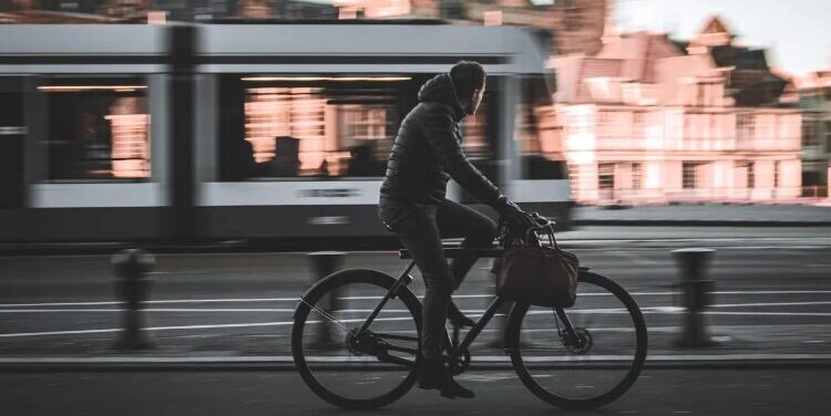 ‘De fiets is vast onderdeel van woon-werkverkeer, niet alleen bij mooi weer’