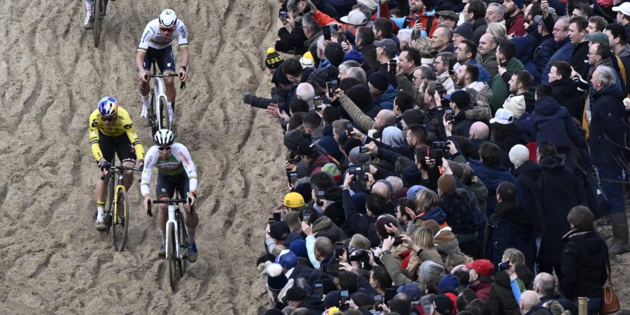 Mathieu van der Poel slechts vijf keer tegen Wout van Aert: wat vind jij van hun programma’s?