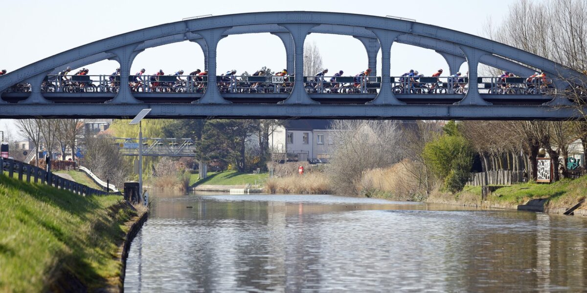 Nieuwe fietsersbrug bij Alphen aan den Rijn gaat eindelijk open in 2026
