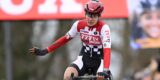 Aniek van Alphen leidt verrassend de Wereldbeker dankzij strategische keuzes