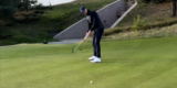 Ochtend na de cross staat Mathieu van der Poel alweer op de golfbaan