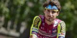 Ex-sprinter Niccolo Bonifazio helpt Tadej Pogacar tijdens trainingen… op de brommer