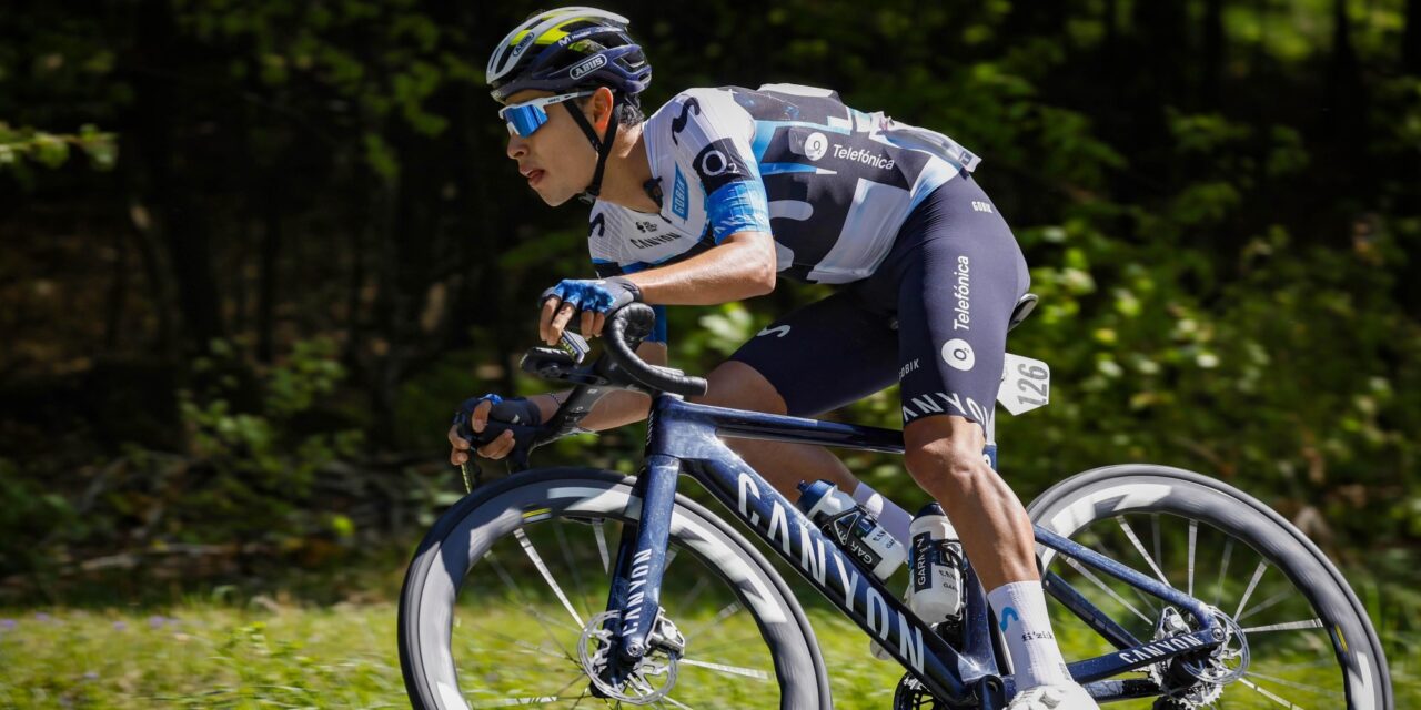 Movistar-talent vist wel heel bijzondere gast op tijdens training