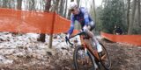 Tibor Del Grosso wint opnieuw NK veldrijden, maar het ging niet zonder slag of stoot