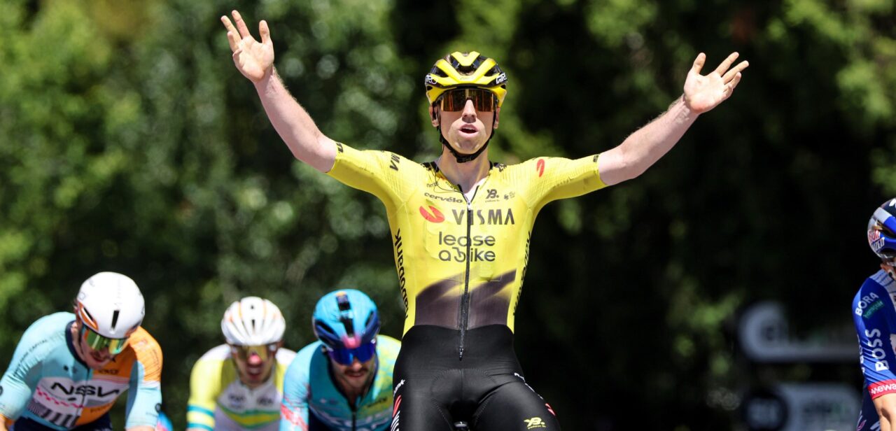 Matthew Brennan wint slotrit Tour Down Under | Jay Vine klassementswinnaar