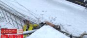 Anticlimax in Mol! Wout van Aert komt ten val tijdens felle strijd met Van der Poel en geeft op