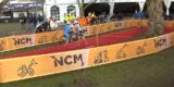 WK veldrijden 2026: Diskwalificatie Marion Norbert-Riberolle na flinke duw aan Zemanová