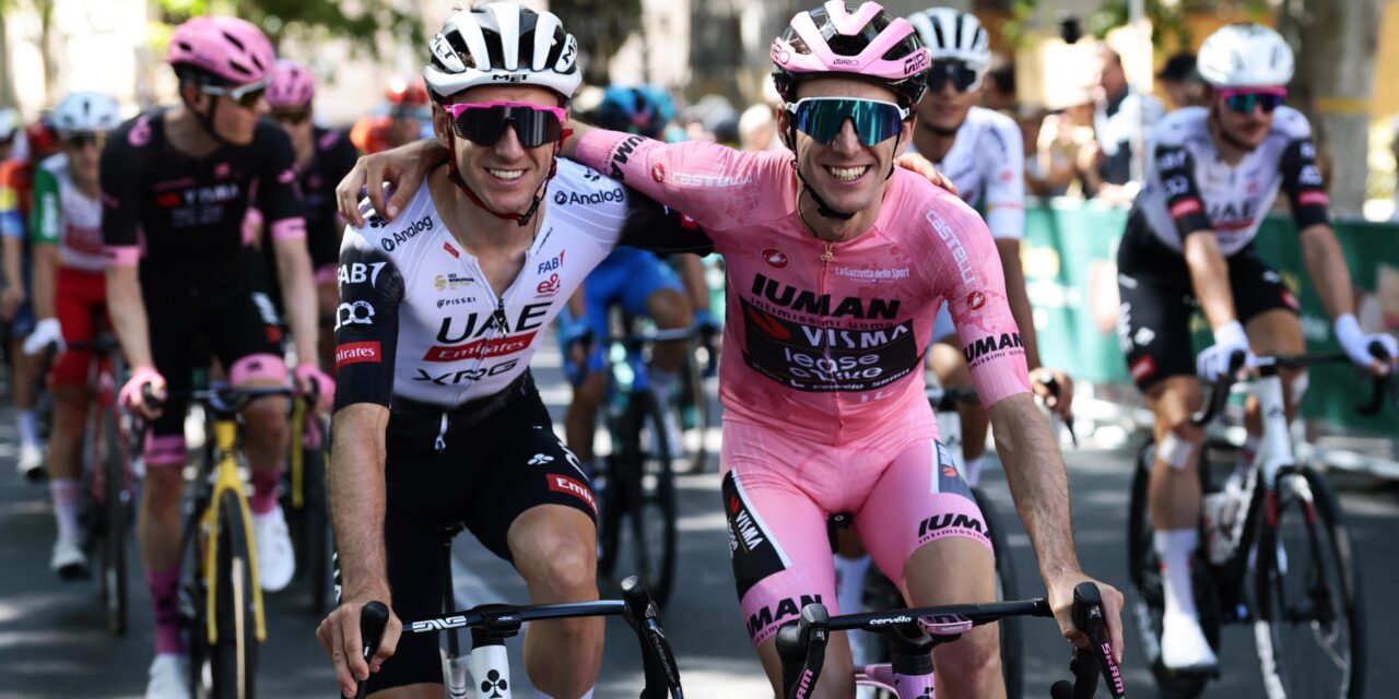 Adam Yates geniet nog van het fietsen, maar steunt broer Simon: “Beter om lijden niet te verlengen”