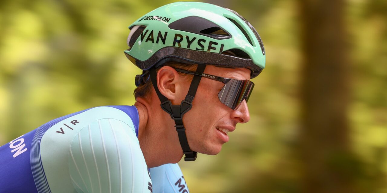 Giro 2026: Medisch bulletin en juryrapport - Oliver Naesen krijgt boete voor wildplassen