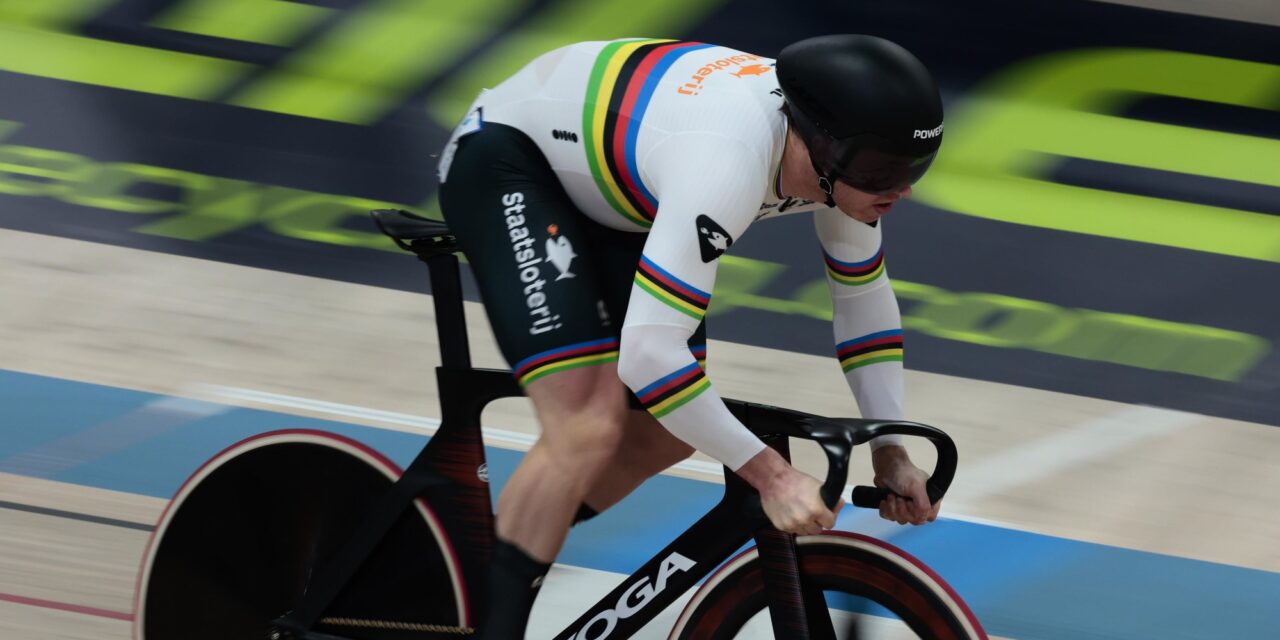 Harrie Lavreysen speelt op verrassing in EK-finale Keirin, maar stuit weer op Matthew Richardson