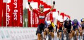 Lorena Wiebes sprint oppermachtig naar tweede ritzege op rij in UAE Tour, Nienke Veenhoven derde