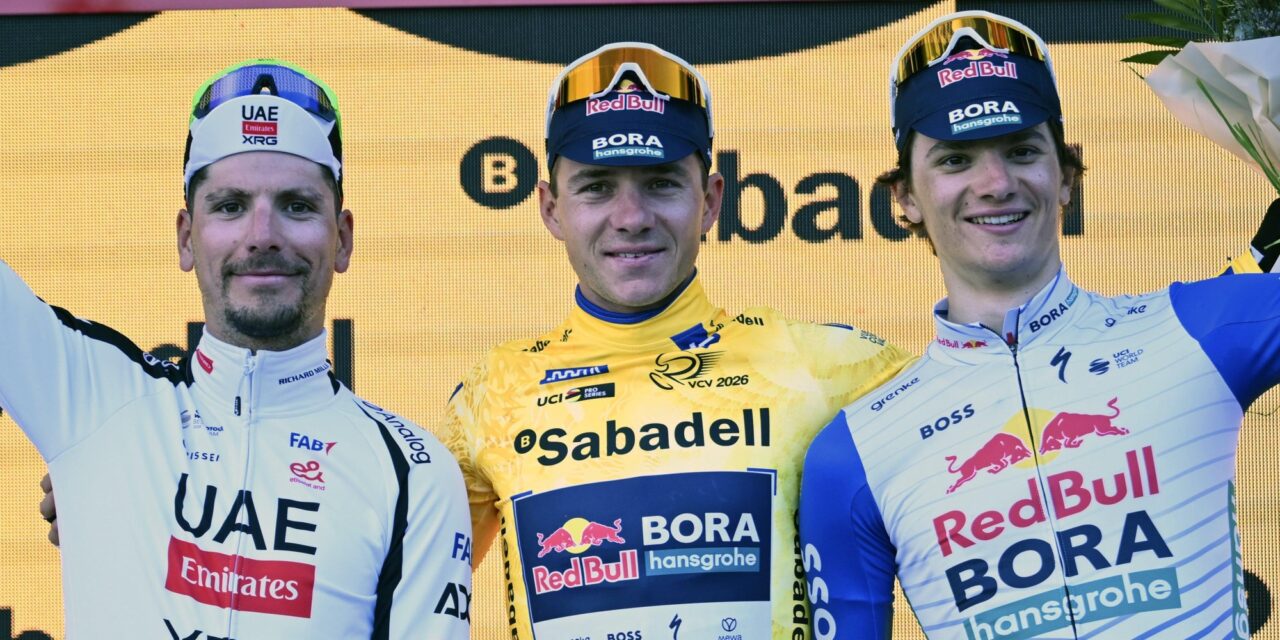 Evenepoel verzekert zich van eindzege in Valencia, hectische slotrit is voor vluchter García Pierna
