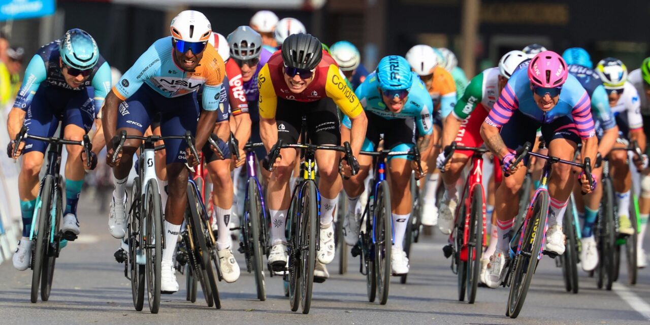 De jury moet strenger optreden tegen een lead-out die andere sprinters hindert
