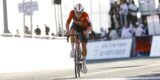 Lennert Van Eetvelt klimt met de besten in UAE Tour: “Blij dat ik weer kan meedoen”
