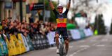 Imponerende Tim Wellens zegeviert na solo van ruim vijftig kilometer in Clásica Jaén