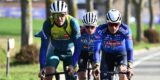 Mathieu van der Poel verkent met Greg Van Avermaet kritieke passages van de Omloop