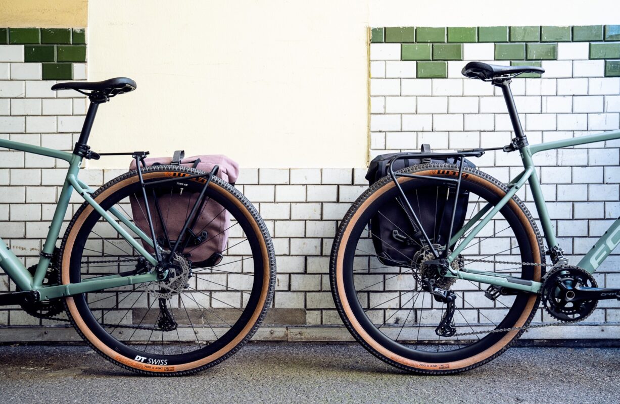 Snel een bagagedrager op je fiets met de ORTLIEB Quick Rack: Ontdek de Thru Axle-sets