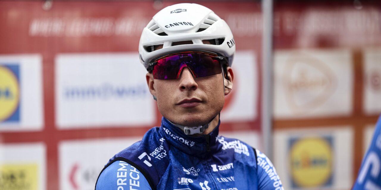 Jasper Philipsen staat nog altijd droog: “Maar er is niks aan de hand”
