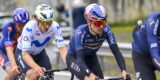 Tom Pidcock blij na openingsrit in Catalonië: “Nog nooit zo’n goede sprint gereden”