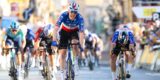 Remco Evenepoel komt net tekort na titanensprint in Ronde van Catalonië, Dorian Godon wint