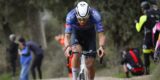 Mathieu van der Poel legt uit waarom winnende sprint in Tirreno-Adriatico ‘heel moeilijk’ was
