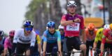 Mathieu van der Poel sprint na zinderend slot naar tweede zege in Tirreno-Adriatico, Van Aert vijfde