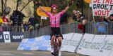 Michael Valgren wint opnieuw vermakelijke rit in Tirreno-Adriatico, Del Toro kraakt leider Pellizzari