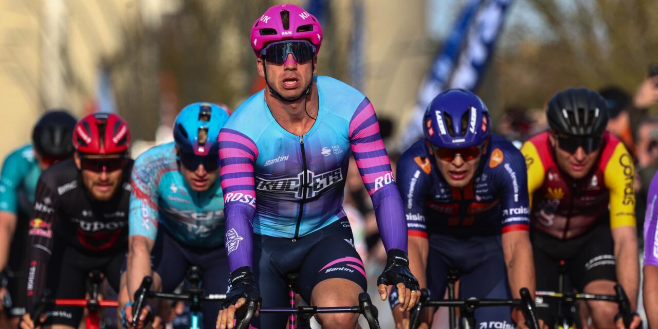 Dylan Groenewegen glundert na zege in Bredene Koksijde Classic: Ik was gewoon de snelste