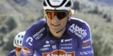 Winactie: Maak kans op de Oakley Sutro Lite Sweep Mathieu van der Poel Space Dust / Prizm Ruby (t.w.v. €208)