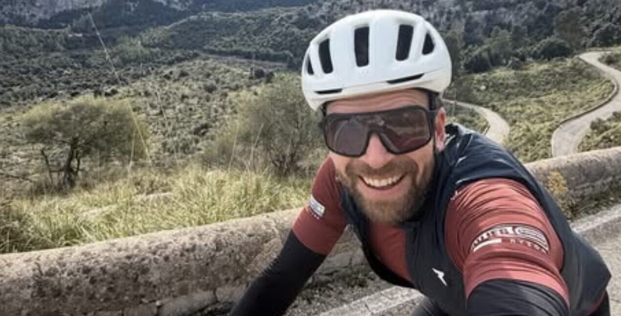 Duitse triatleet wil binnen 135 dagen 24.000 kilometer fietsen