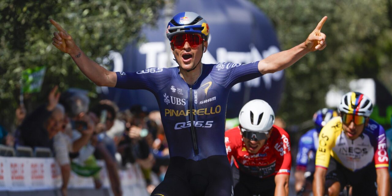 Van verschrikkelijk slecht naar ritwinst: Tom Pidcock slaat toe in Tour of the Alps