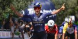 Van ‘verschrikkelijk slecht’ naar ritwinst: Tom Pidcock slaat toe in Tour of the Alps