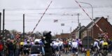 Belgische politie telt 54 renners die door rood reden in Ronde van Vlaanderen: Mogelijk zware consequenties