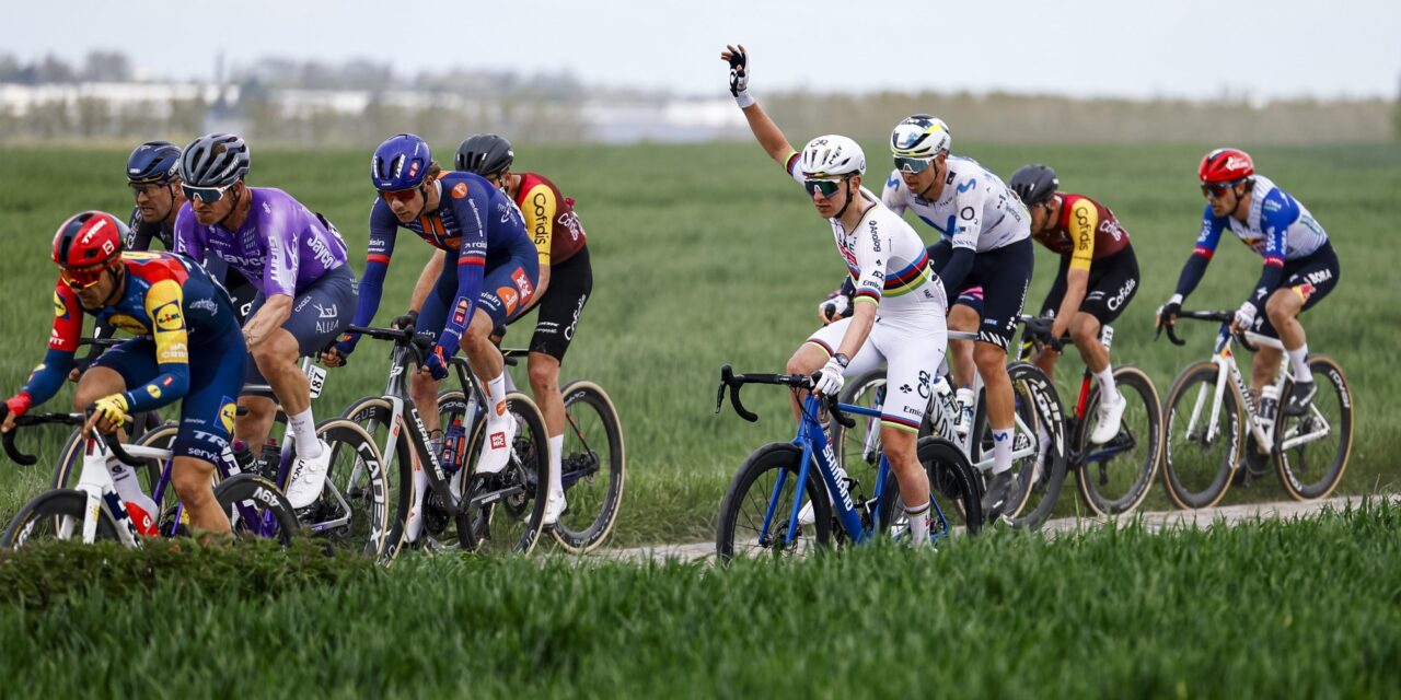 Geen straf voor opvallende inhaalactie volgwagen UAE Emirates in Parijs-Roubaix