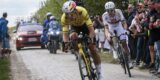 Je vliegt vandaag Wout: De Roubaix-zege van Van Aert vanuit de volgwagen van Visma | Lease a Bike
