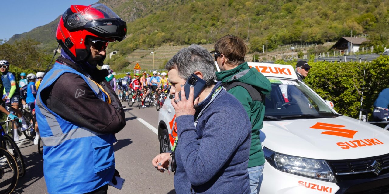 Zware valpartij neutraliseert beginfase derde etappe Tour of the Alps 2026