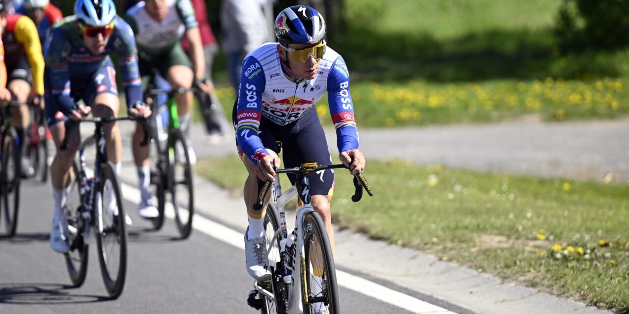 Quick-Step-dokter kritisch op rol vader Evenepoel: Zonder hem was Remco gebleven