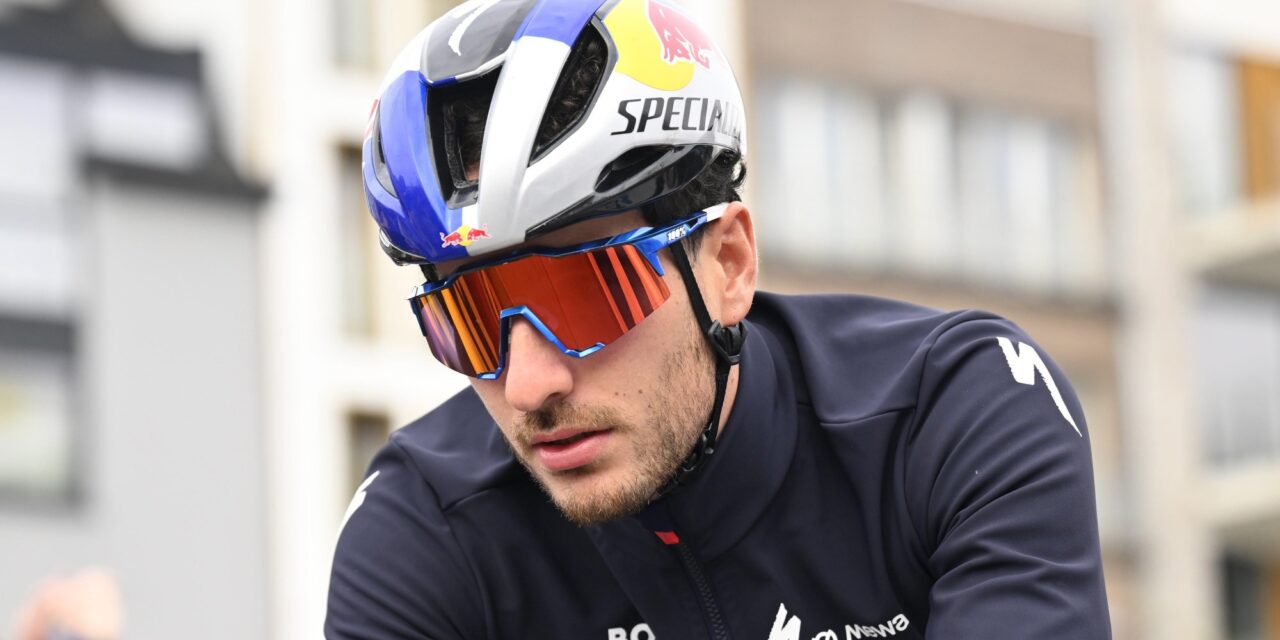 Tim van Dijke beleeft gekte rond Remco Evenepoel in de Ronde vanop de eerste rij